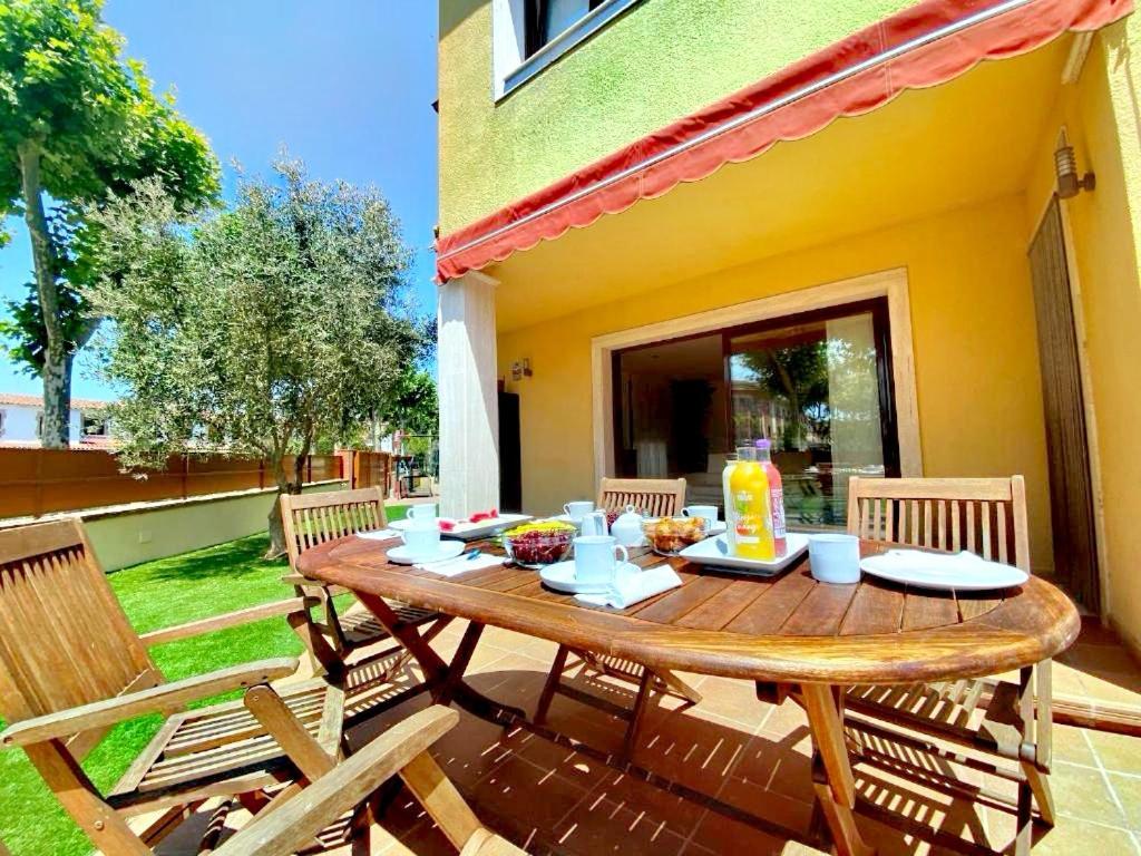 Вилла Casa Ylenia Castell-Platja d'Aro Экстерьер фото