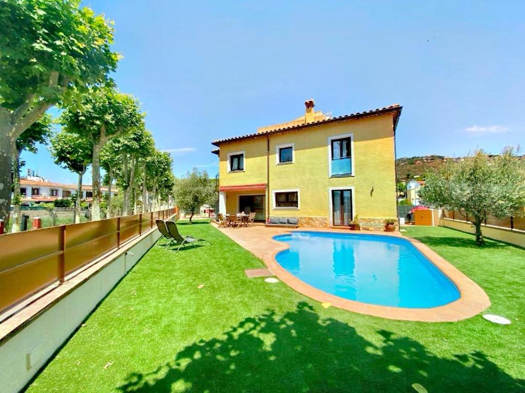 Вилла Casa Ylenia Castell-Platja d'Aro Экстерьер фото