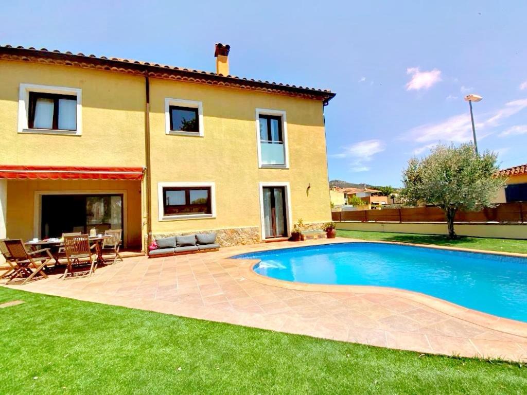 Вилла Casa Ylenia Castell-Platja d'Aro Экстерьер фото